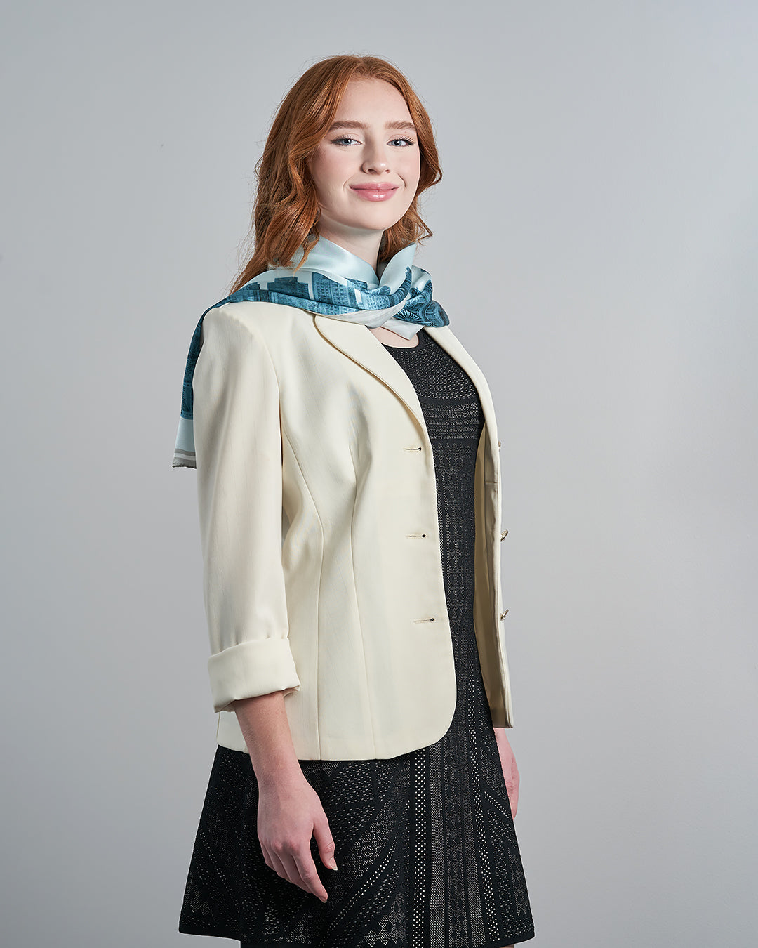 Chicago Skyline Mulberry Silk Charmeuse Scarf – Rectangle – Blue and White
