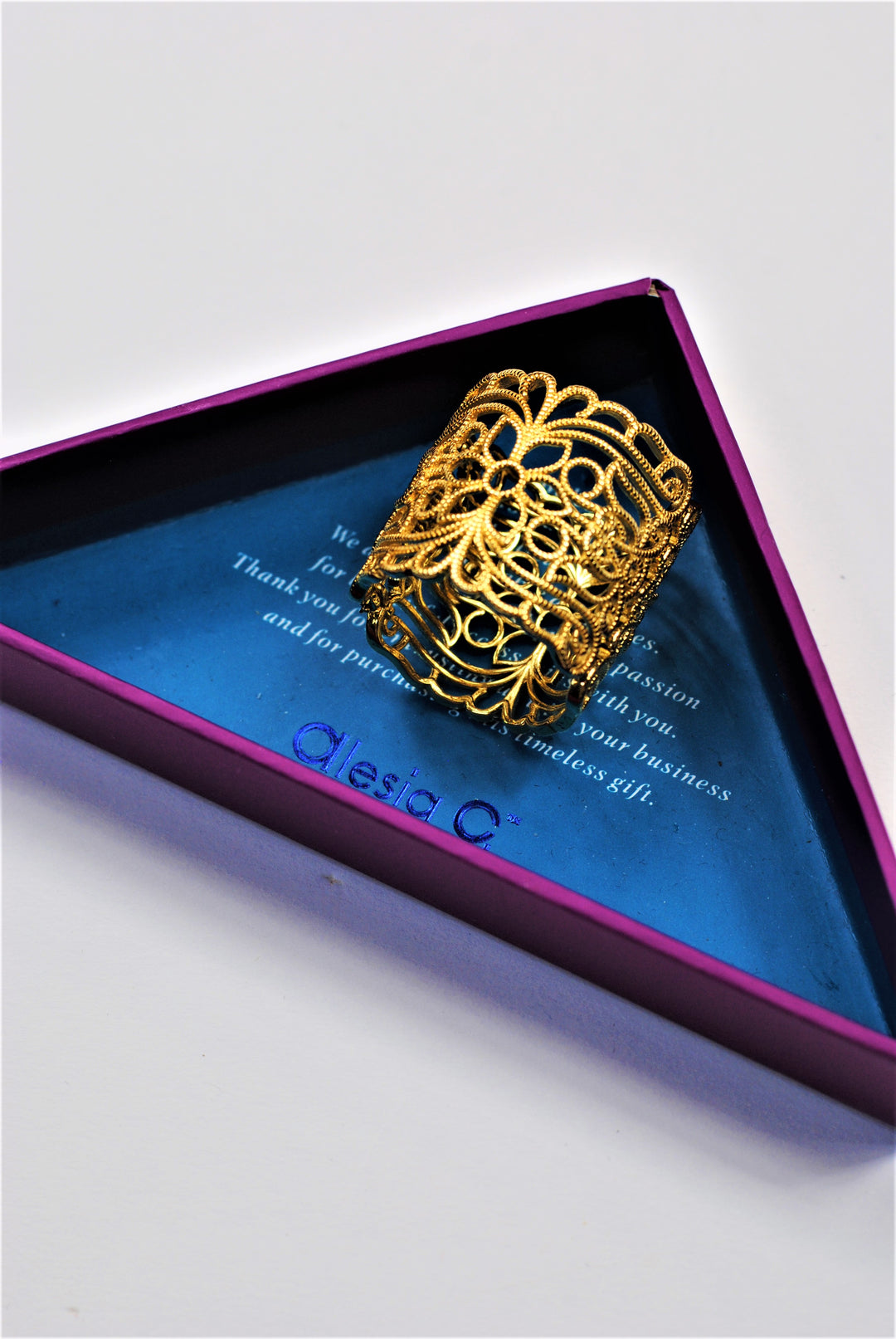 High Land Filigree Scarf Charm Ring – 18K Gold or Platinum Plated Brass Accessory