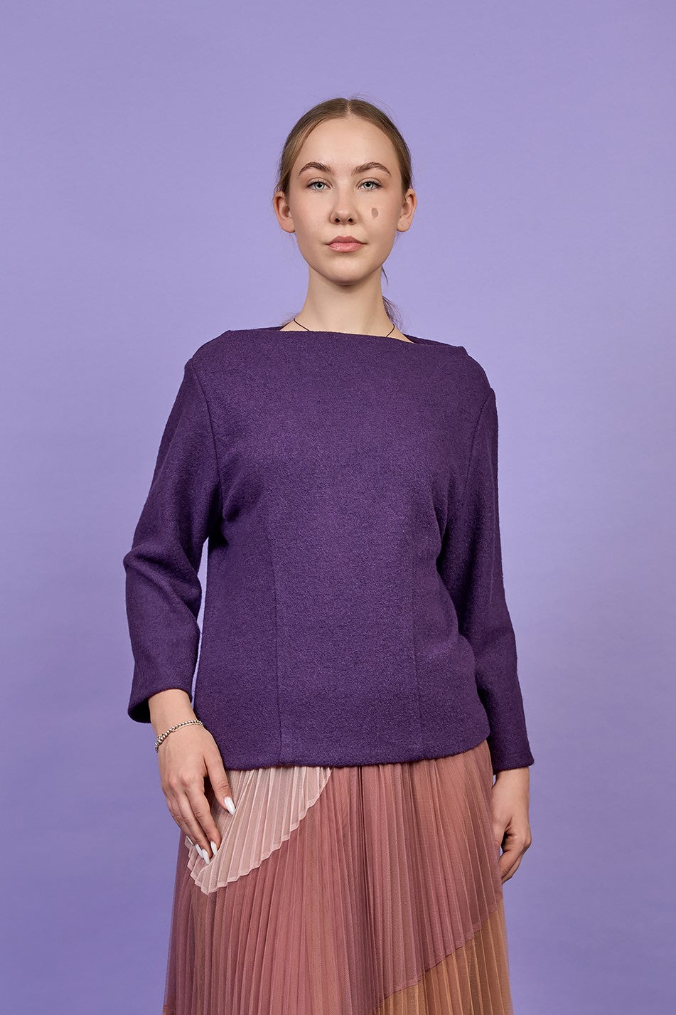 Audrey Boat Neck Wool Pullover – Stretch Boiled Tweed
