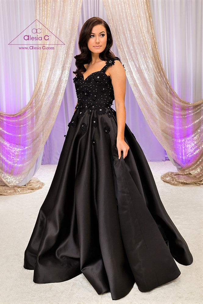 Shop Formal Wear  Satin Low Back Gowns Formal Dresses & Prom Dresses –  Runway Goddess