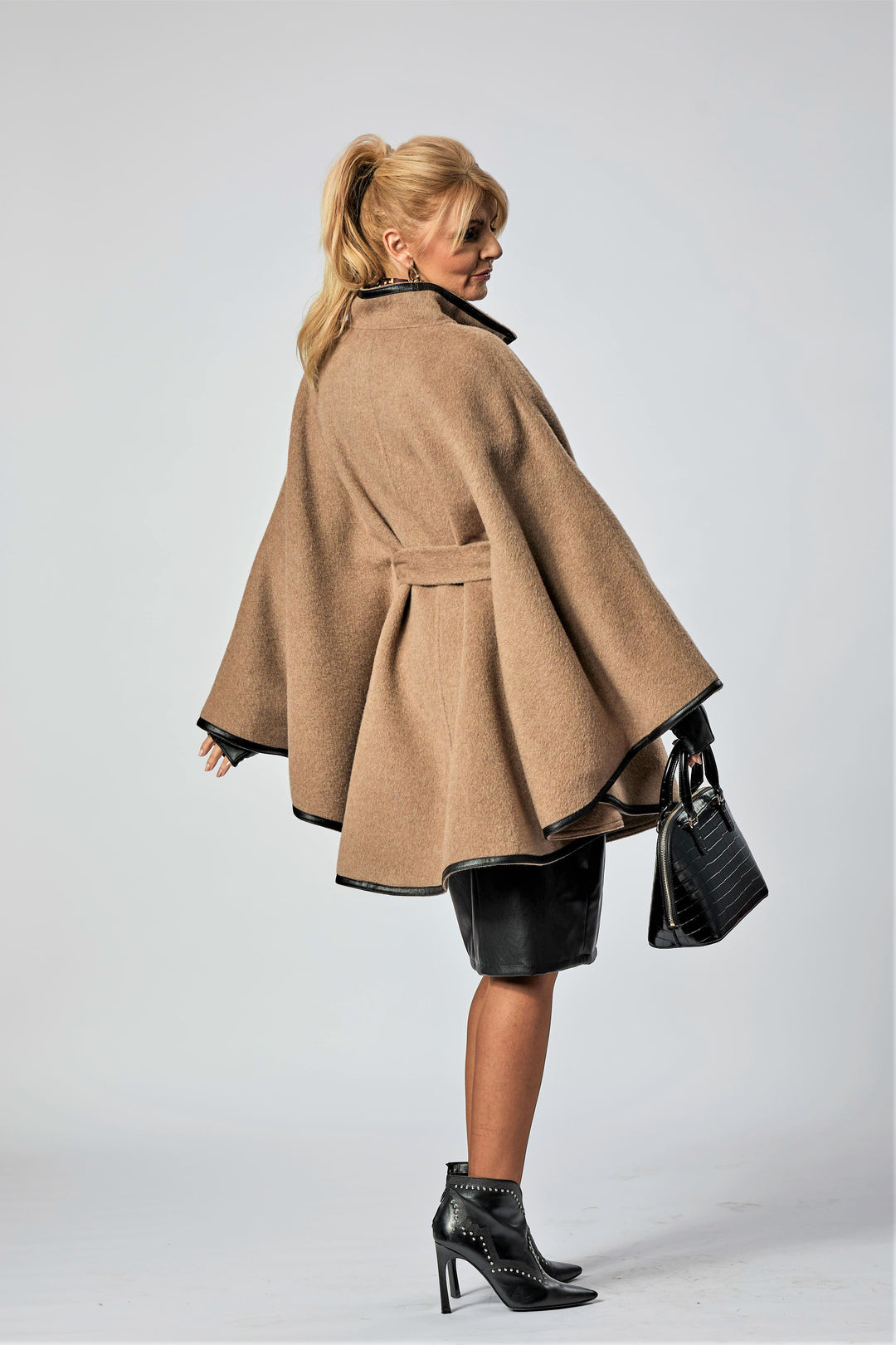 KIMONO Beige Virgin Wool Belted Short Cape Poncho Coat Black Leather Trim