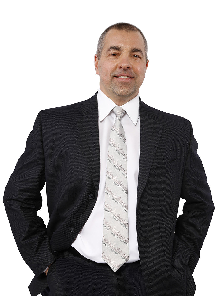 Chicago Skyline Silk Men’s Tie – Gray/Beige – Digital Print