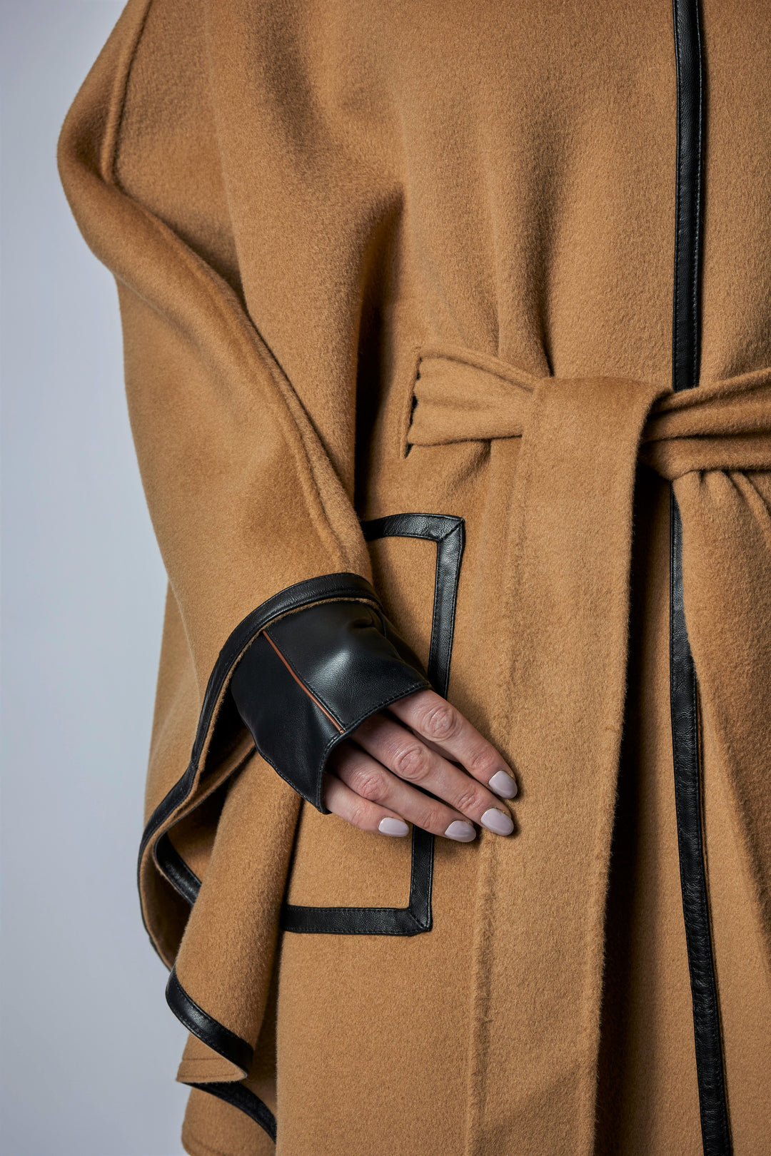 KIMONO Camel Belted Cape Coat in Virgin Wool Cashmere Black Leather