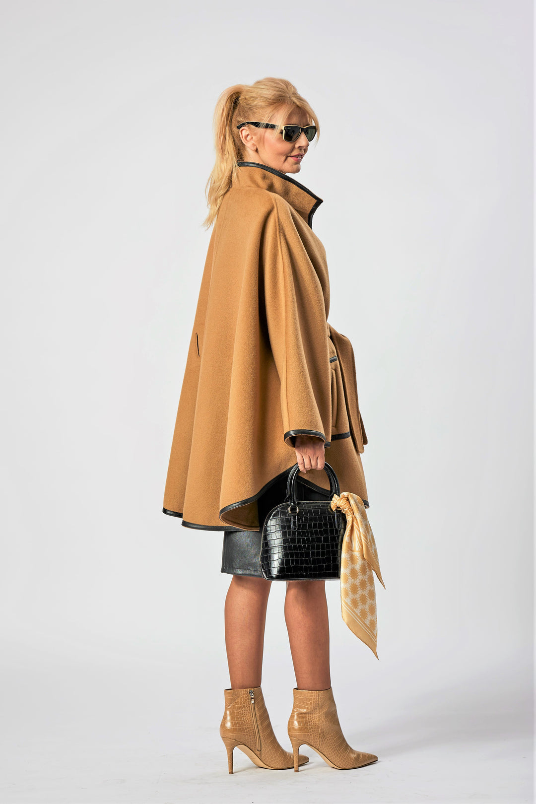 KIMONO Camel Belted Cape Coat in Virgin Wool Cashmere Black Leather