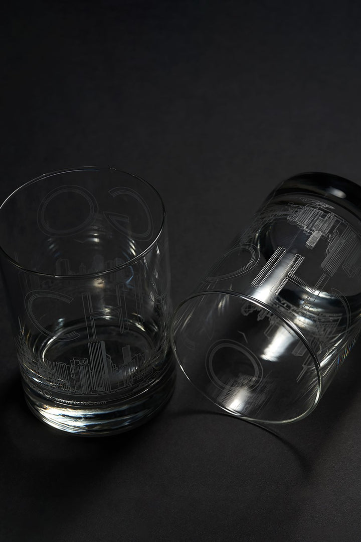 Chicago Skyline Engraved Drinkware Glass – 14 oz
