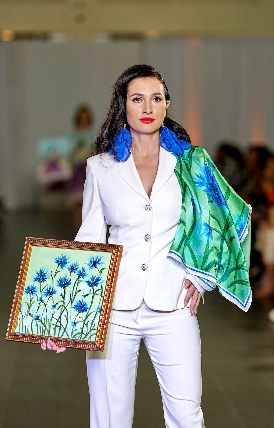 CORNFLOWERS DREAM Art-A-Porte Silk Scarf – Green and Blue