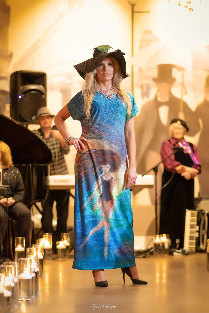 Lady Universe Stretch Maxi Dress – Scoop Neckline – Multicolor Print