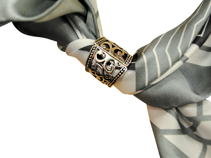 Vintage Magnet Filigree Scarf Charm Ring – Antique Silver with Magnetic Closure
