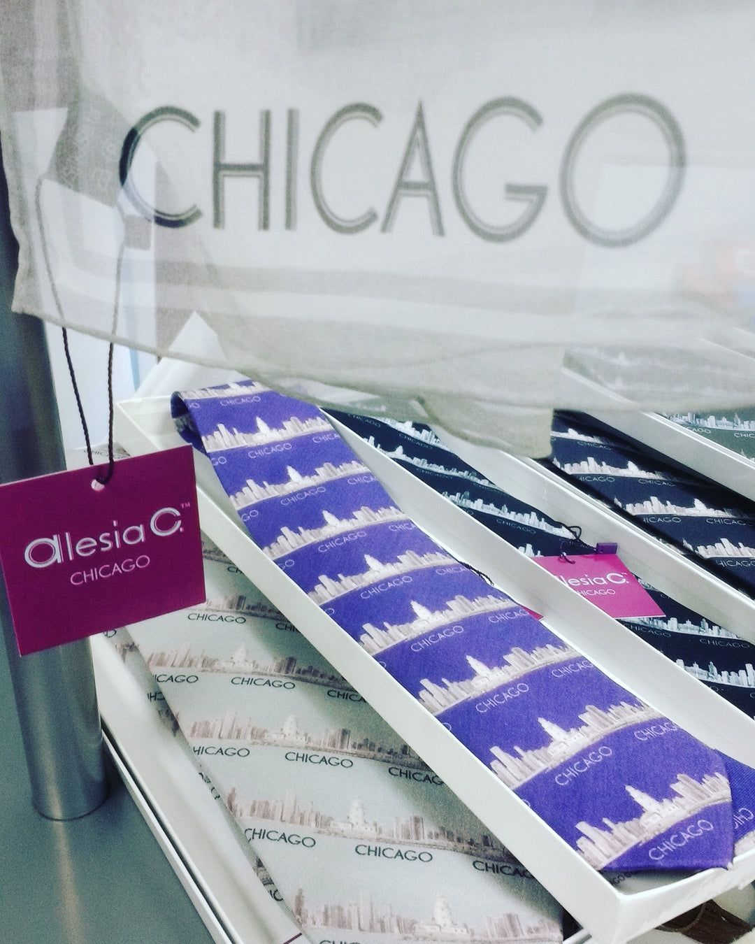 Chicago Harbor Lighthouse Skyline Silk Men’s Tie – Dark Gray