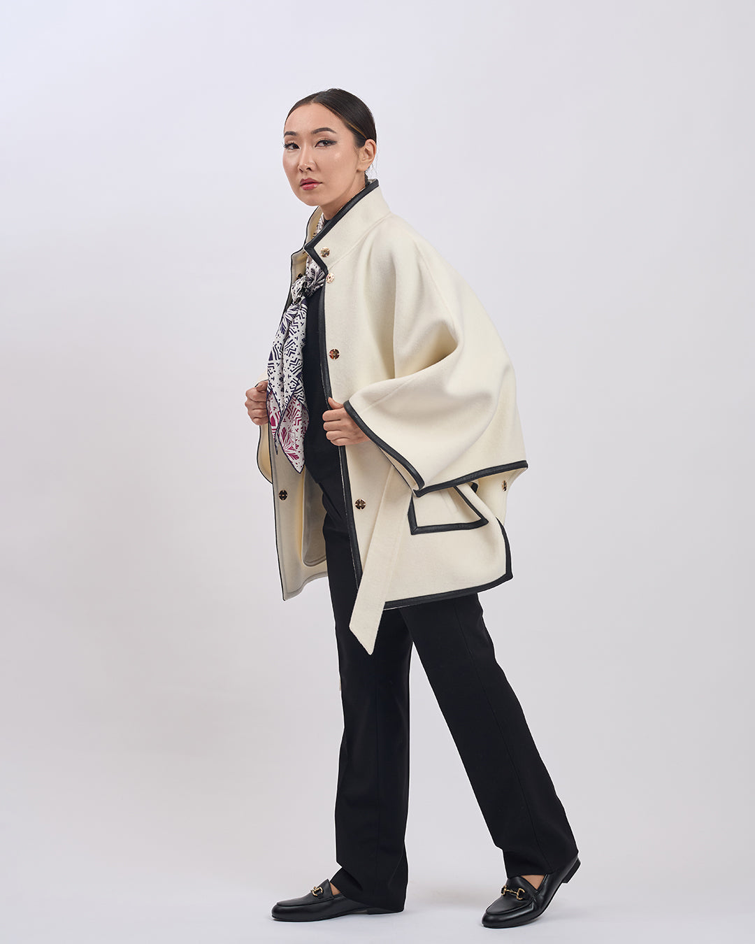 KIMONO PETITE Virgin Wool Belted Short Cape Coat - White Black Leather Trim