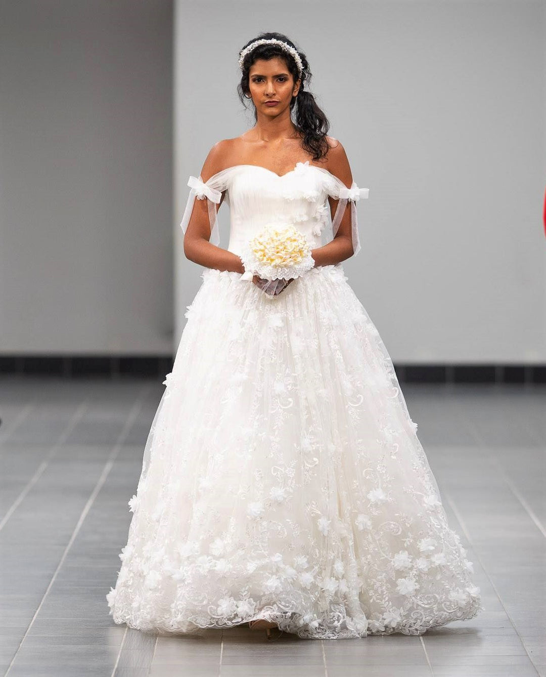 FLEUR ROMANTIQUE Sweetheart 3D Chiffon Floral Lace Bridal Ball Gown