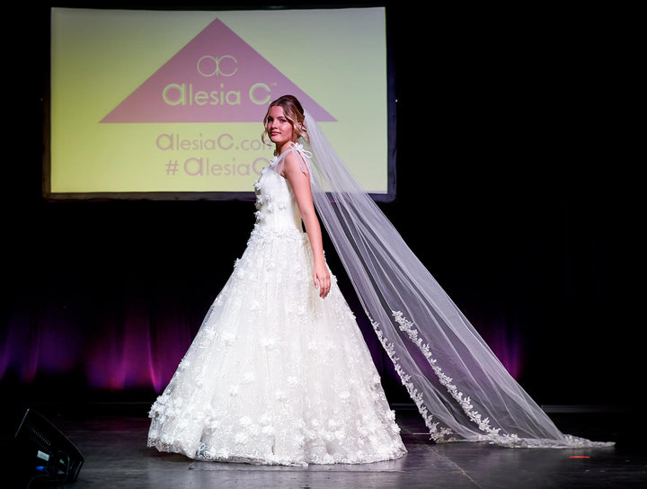 FLEUR ROMANTIQUE Sweetheart 3D Chiffon Floral Lace Bridal Ball Gown