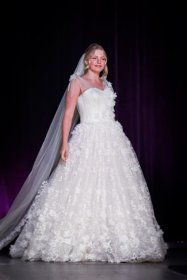 FLEUR ROMANTIQUE Sweetheart 3D Chiffon Floral Lace Bridal Ball Gown