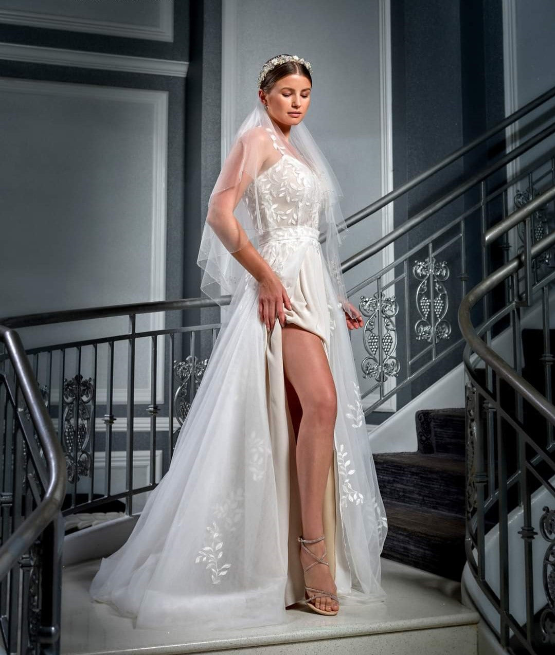 Sweetheart neckline wedding dress with embroidered leaf bodice