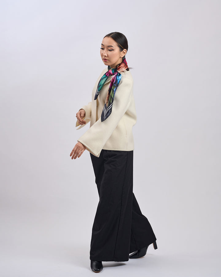 LADY AUTO Virgin Wool Short Coat - White Leather Trim