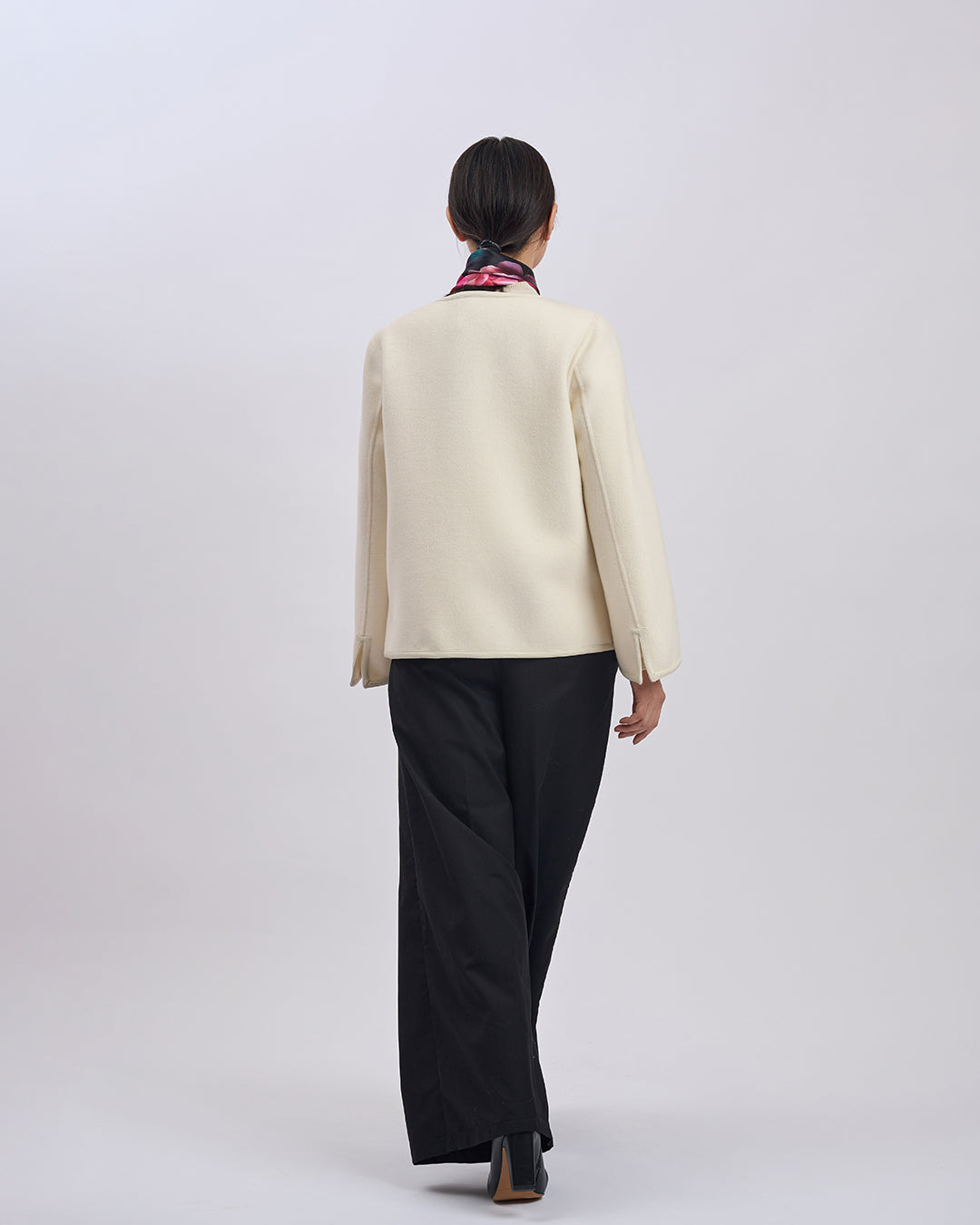 LADY AUTO Virgin Wool Short Coat - White Leather Trim