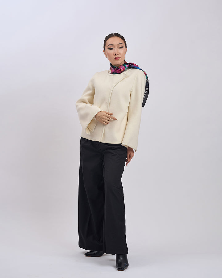 LADY AUTO Virgin Wool Short Coat - White Leather Trim
