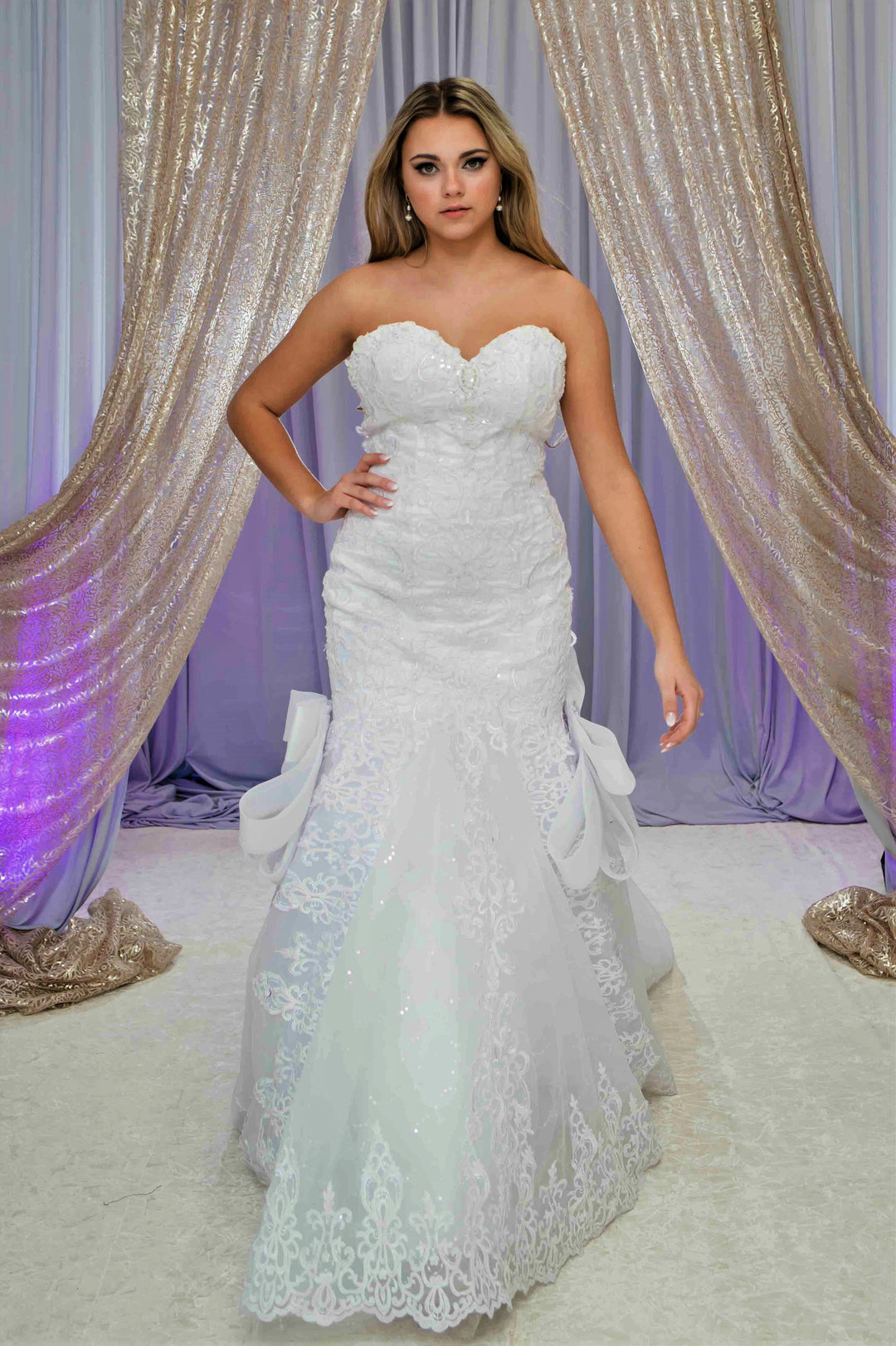 BAROQUA Strapless Sweetheart Mermaid Lace Bridal Gown