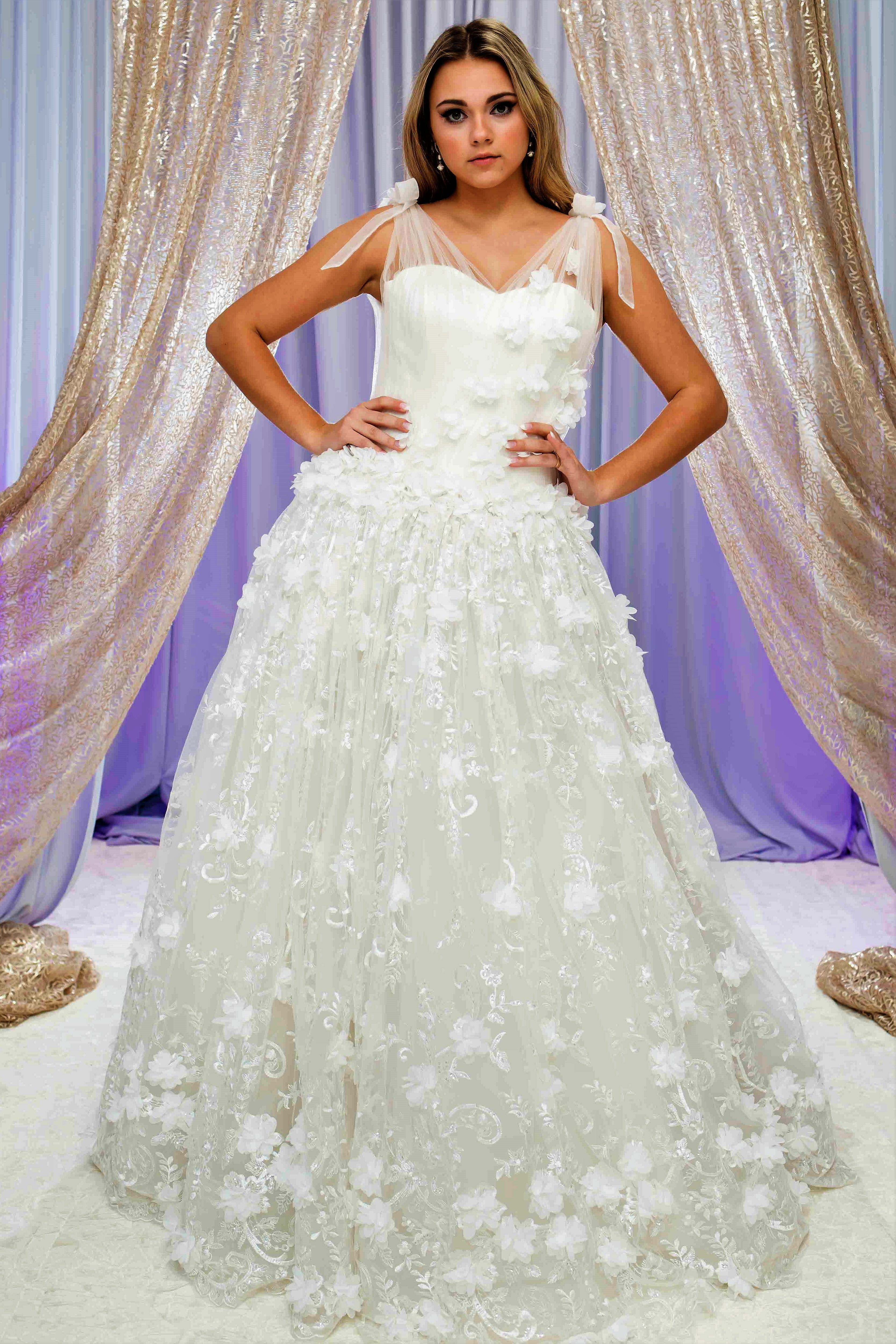 Dramatic ball gown wedding dress discount