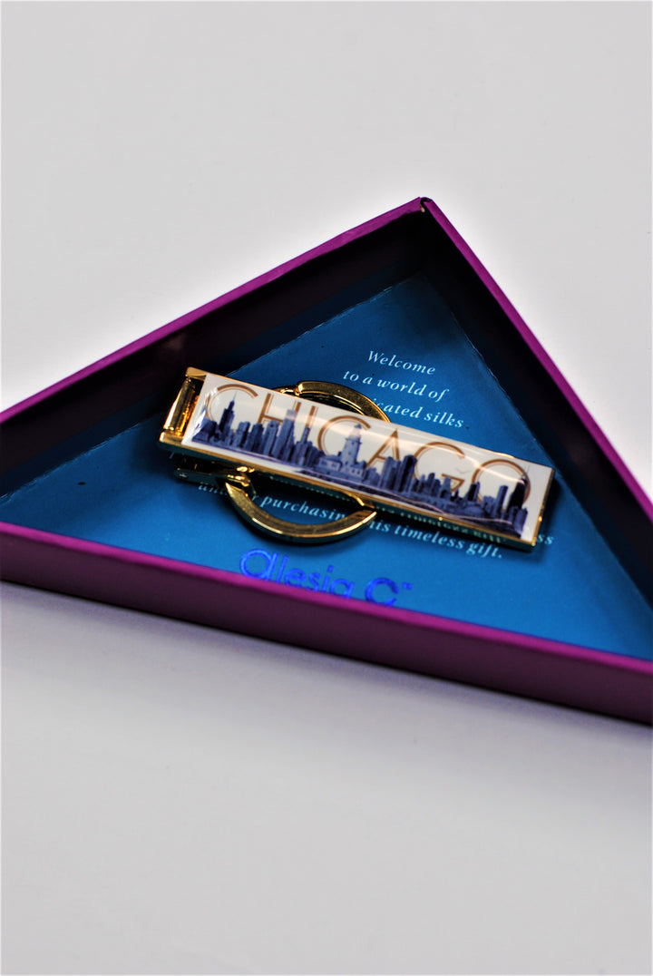 CHICAGO Skyline Pencil Art Key Chain Ring Gold by Alesia Chaika