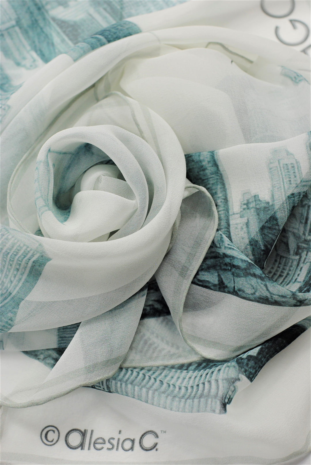 CHICAGO Skyline 100% Silk Georgette Oblong Scarf in Grey White