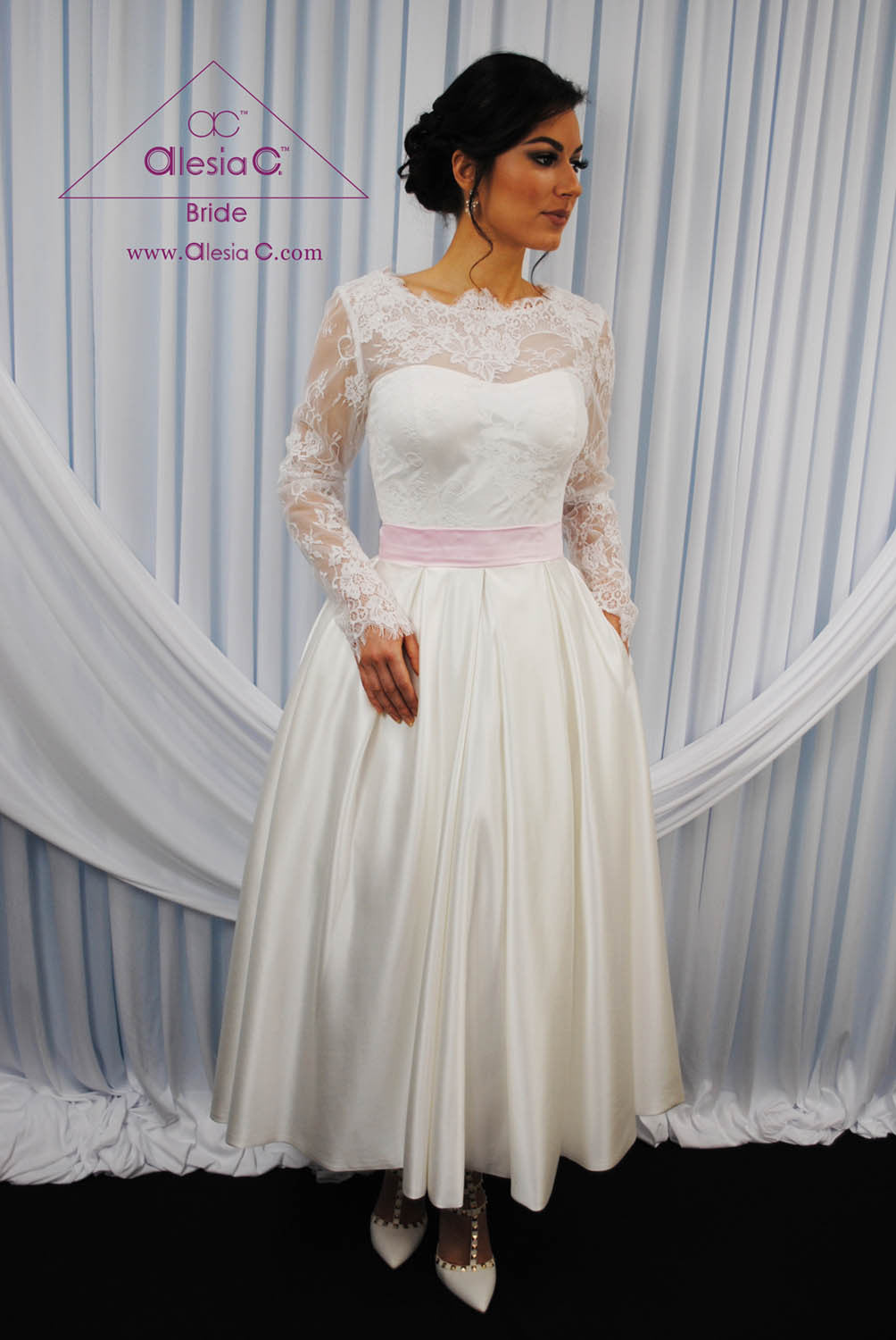 VINTAGA Retro Tea Length Lace Long Sleeves Satin A-Line Bridal Gown