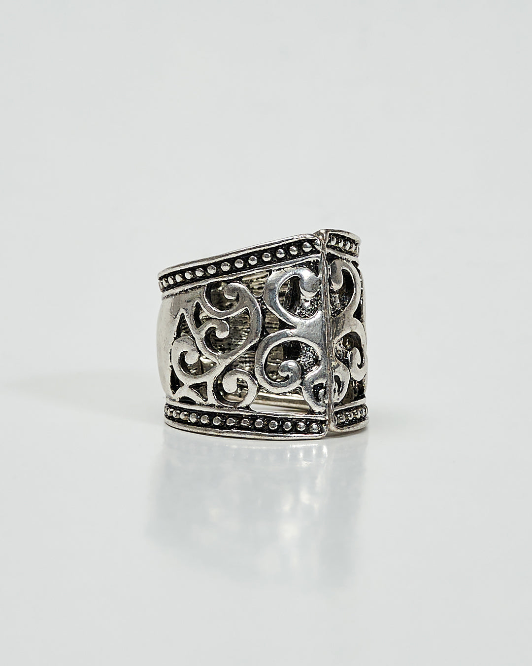 VINTAGE MAGNET Filigree Scarf Charm Ring Antique Silver by Chicago fashion Designer Alesia Chaika