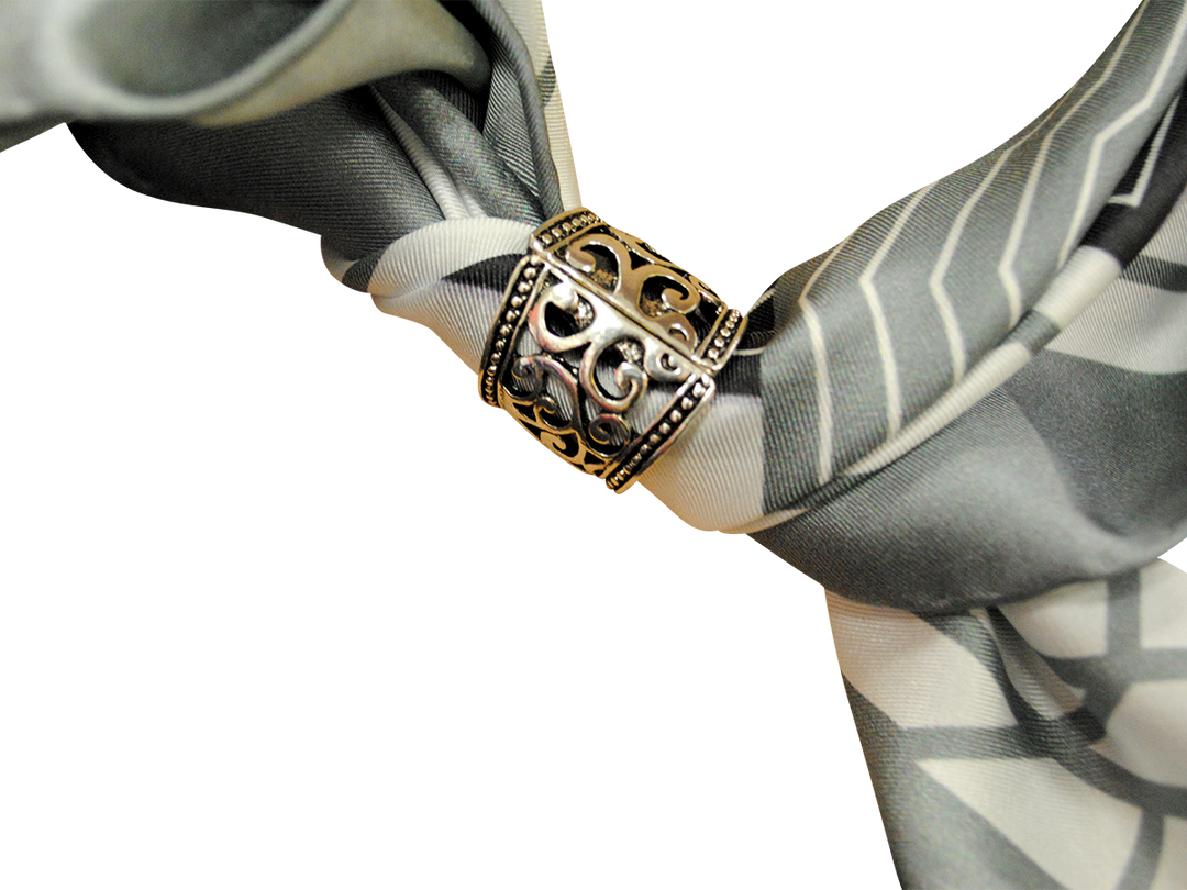 VINTAGE MAGNET Filigree Scarf Charm Ring Antique Silver by Chicago fashion Designer Alesia Chaika