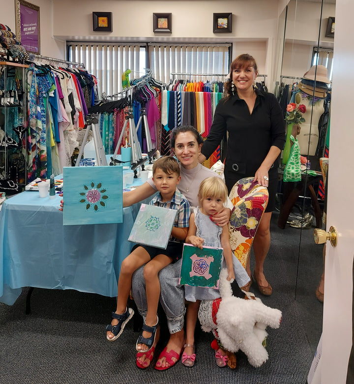 Art-A-Porte Wearable Art Classes & Parties – Painting and Silk Scarf Workshops